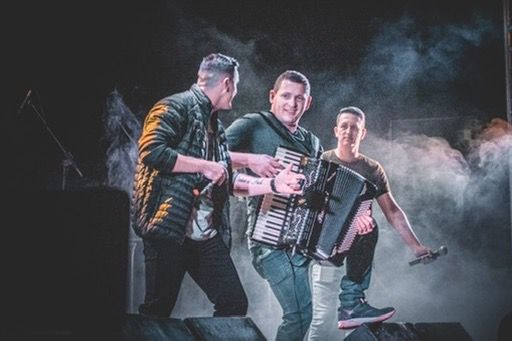 WhatsApp Image 2025-11-14 at 23.01.47 (2)